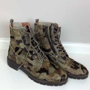 Lucky brand camo horsehair combat boots